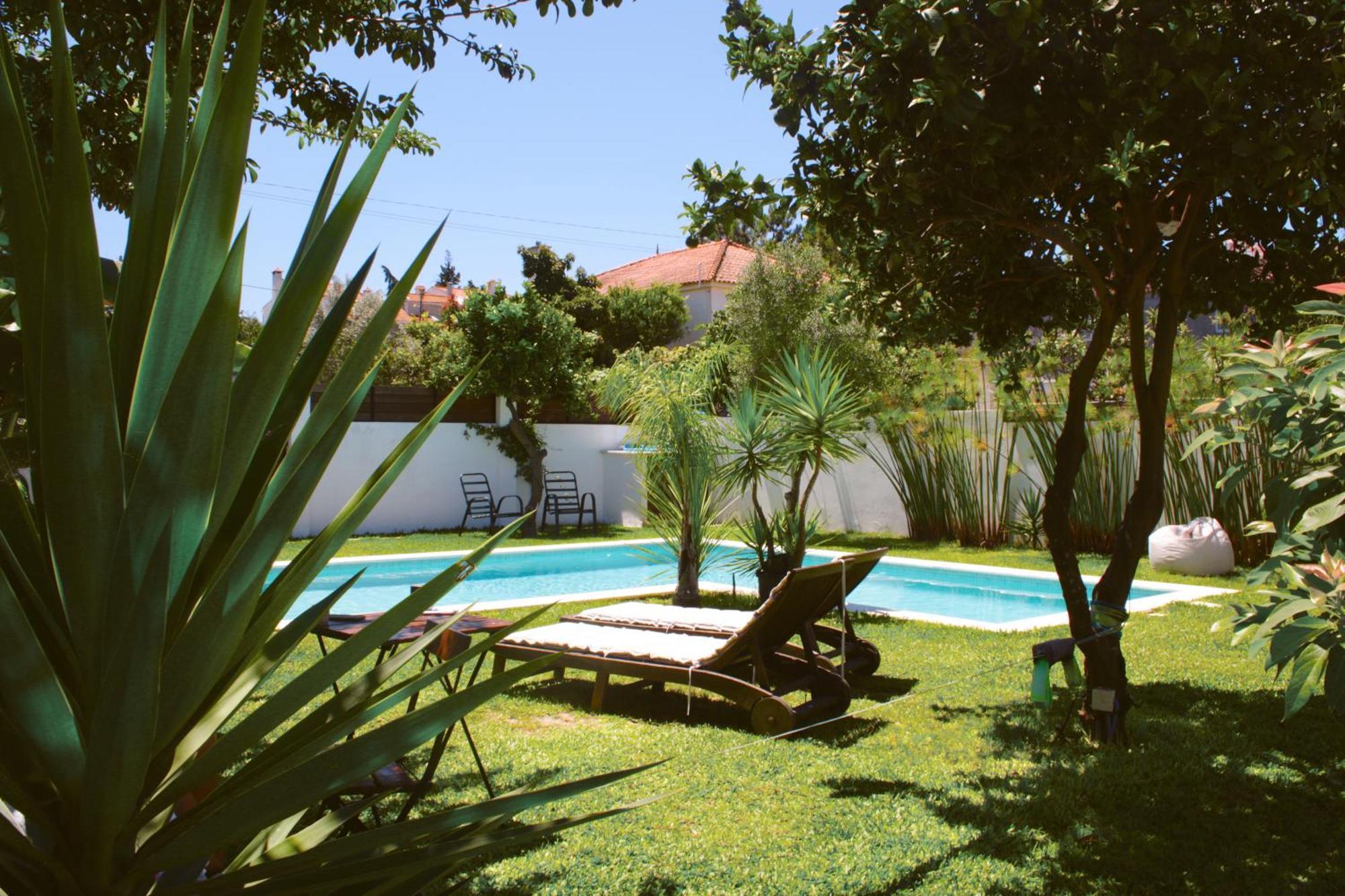 Vila Vale Guest House - Surf & Yoga Шарнека Екстериор снимка